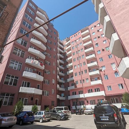 Brand New Apartment In Koutaïssi Extérieur photo